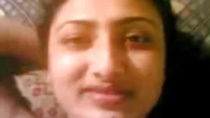 බිකිනි බබාලා පුංචි තාත්තලා මාරු කරගෙන එයාලගේ ලොකු කුකුල්ලු සතුටු කරනවා