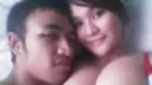 LatinChili Tan Skined Latina Electric Toys සමඟ Gloria සහ Rosaly පරිණත වේ