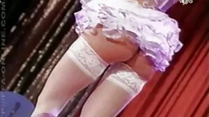 සුළු සහෝදරයා TGirl Khloe Kays තද බූට්ල් මගුලක් කිරීමට බලාපොරොත්තු නොවීය