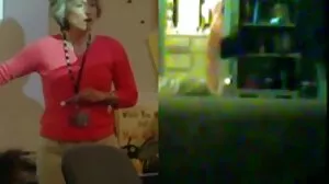 උණුසුම් යෞවනයන් දෙදෙනෙක් පුසි කනවා