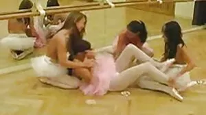 Kenzie Reeves, Jayden Starr & Victoria Cakes අන්තර් වාර්ගික ලෙස්බියන් ලිංගිකත්වය