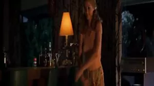 Babe Kosame Dash studs dick එක මත හිඳගෙන සිටිනුයේ එය ඇගේ බඩවැල තුලට යන බවක් දැනේ